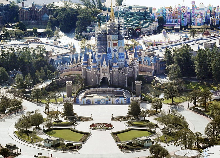 Tokyo Disney Parks To Increase Ticket Prices During Peak Periods Operator Says Easy Reading ニュースで英語を学べる The Japan Times Alpha オンライン