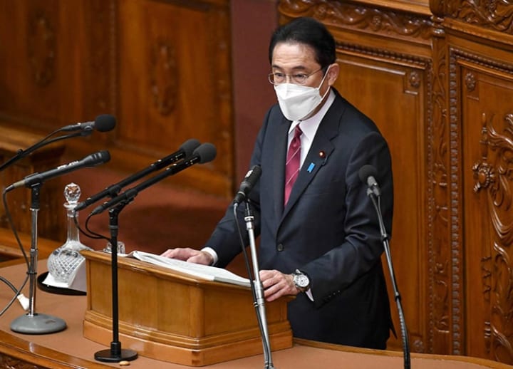In speech, Kishida lays out bold plansfor health, economic and defense policies