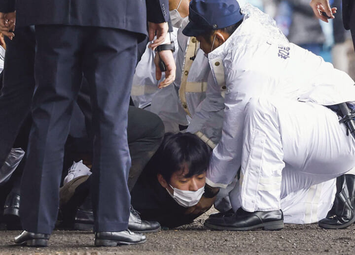 Kishida unhurt after explosion at election campaign event