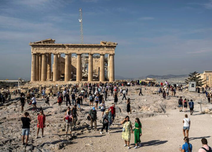 Greece plans hourly caps on visitors to ancient Acropolis, allowing just 20,000 daily