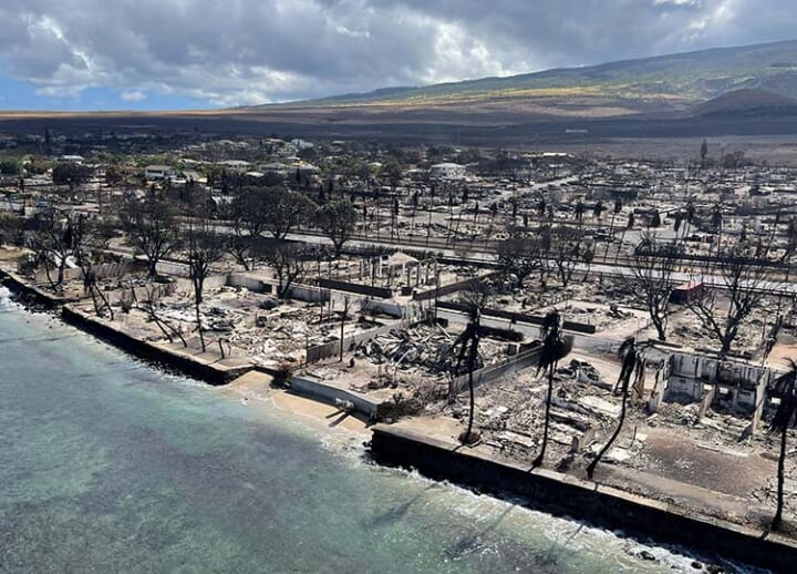 Maui search teams sift through ashes as hundreds await fate of loved ones