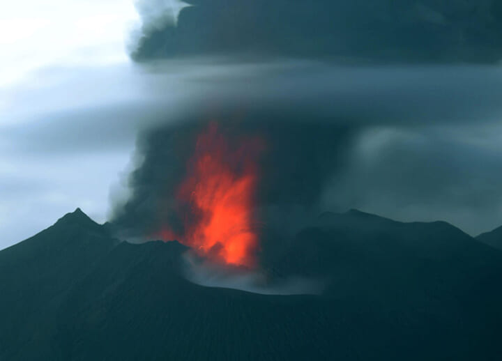 Sakurajima volcano erupts, sending plumes 5,000 meters high, says local observatory