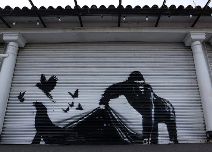 Banksy frees birds, sea lion at London Zoo in 9th mural of animal-themed series